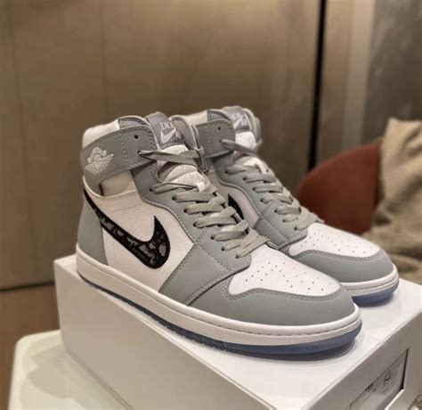 jordan dior prix pas cher|jordan 1 dior retro.